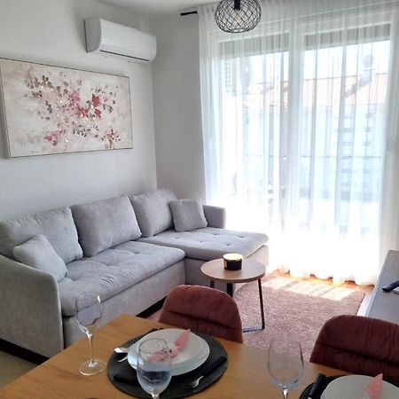Royal Apartment Salona Klis Exterior photo